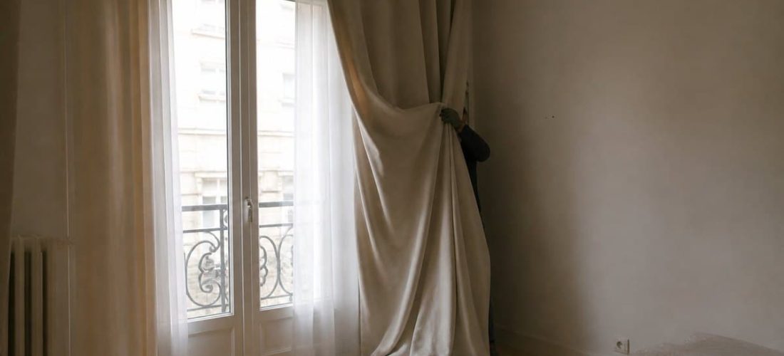Illustration : Isolation phonique : ce qu'un rideau peut faire, et ce qu'il ne fera jamais